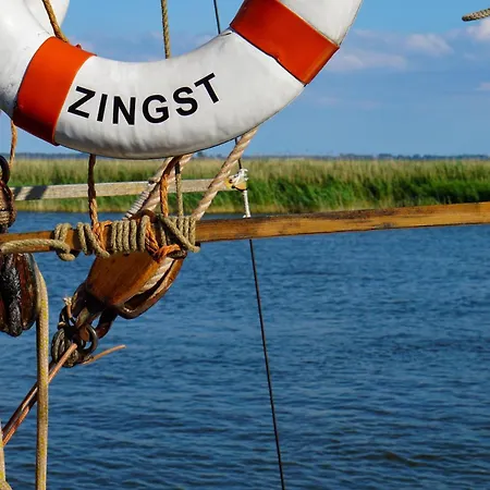 Bernstein An Der Seebruecke